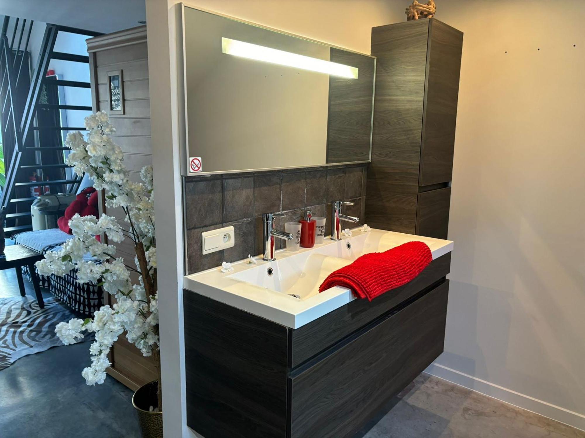 Wellness Loft With Sauna, Jacuzzi, Roof Terrace & Amazing View Apartment Antwerp Luaran gambar